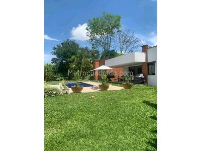 Casa de 3 alcobas en venta en Cerritos, Pereira, 265 m² · foto 3 de 15