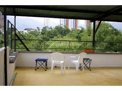 Casa de 5 alcobas en venta en Avenida Bolivar, Armenia, 370 m² · foto 7 de 7