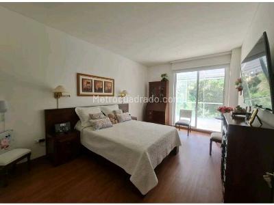 Casa de 3 alcobas en venta en Avenida Bolivar, Armenia, 164 m² · foto 6 de 10
