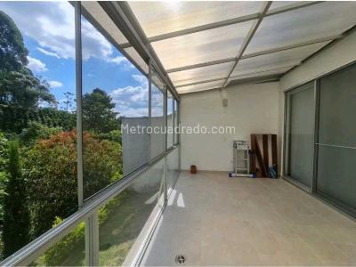 Casa de 3 alcobas en venta en Avenida Bolivar, Armenia, 164 m² · foto 9 de 10