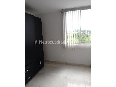 Apartamento en venta en Bosques De Pinares, Armenia · foto 7 de 12