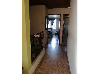Casa de 3 alcobas en venta en Granada, Armenia, 148 m² · foto 8 de 20