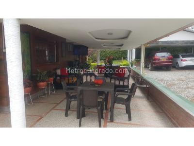 Casa de 5 alcobas en venta en Puerto Espejo, Armenia, 450 m² · foto 2 de 20