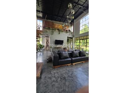 Casa de 5 alcobas en venta en El Caimo, Armenia, 550 m² · foto 3 de 13