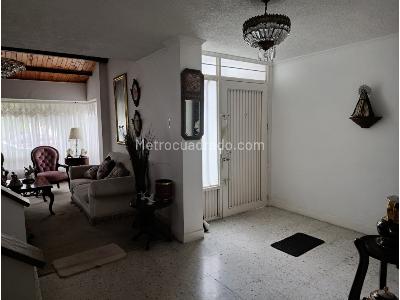 Casa de 5 alcobas en venta en Los Profesionales, Armenia, 400 m² · foto 4 de 20