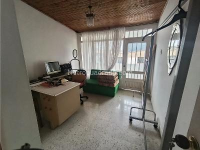 Casa de 5 alcobas en venta en Los Profesionales, Armenia, 400 m² · foto 18 de 20