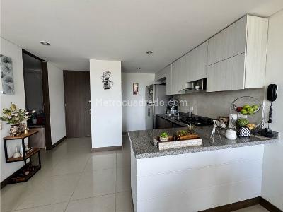 Apartamento en venta en Los Profesionales, Armenia · foto 2 de 18
