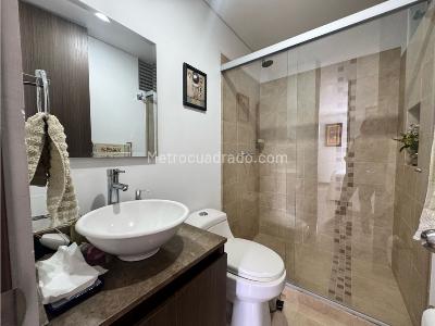Apartamento en venta en Los Profesionales, Armenia · foto 13 de 18