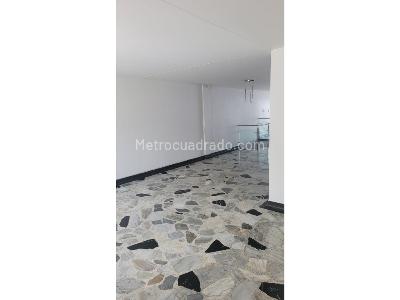 Casa de 4 alcobas en venta en Los Profesionales, Armenia, 237 m² · foto 4 de 9