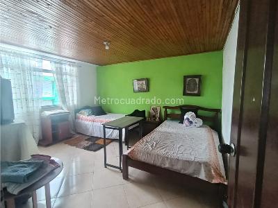 Casa de 5 alcobas en venta en Centro, Armenia, 263 m² · foto 5 de 20