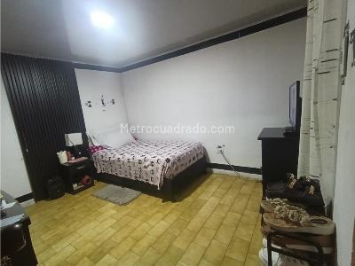 Casa de 5 alcobas en venta en Centro, Armenia, 263 m² · foto 12 de 20