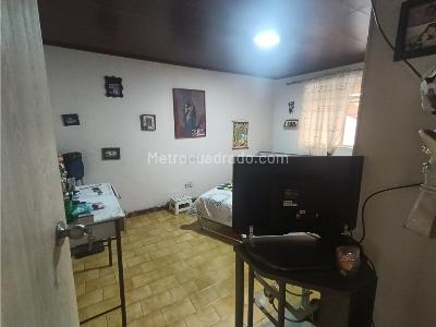Casa de 5 alcobas en venta en Centro, Armenia, 263 m² · foto 13 de 20