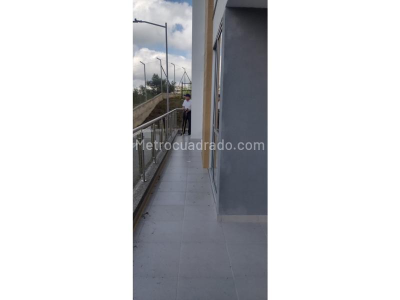 Piso – Armenia, Quimbaya - Más