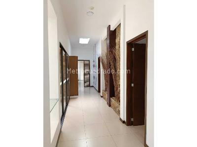 Casa de 5 alcobas en venta en Armenia, Armenia, 302 m² · foto 4 de 20