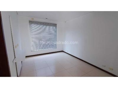 Casa de 5 alcobas en venta en Armenia, Armenia, 302 m² · foto 8 de 20