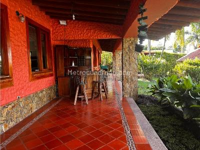 Casa de 5 alcobas en venta en Via Al Aeropuerto, Armenia, 700 m² · foto 20 de 20