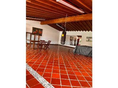 Casa de 5 alcobas en venta en Via Al Aeropuerto, Armenia, 700 m² · foto 5 de 20