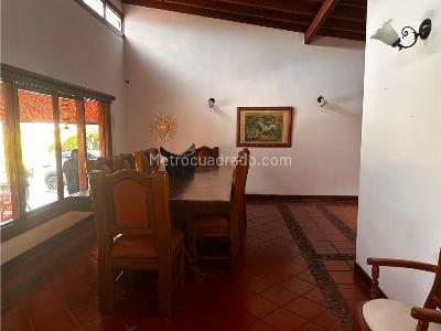 Casa de 5 alcobas en venta en Via Al Aeropuerto, Armenia, 700 m² · foto 8 de 20