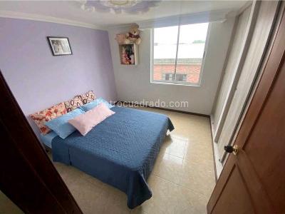 Apartamento de 3 alcobas en venta en Granada, Armenia, 71 m² · foto 7 de 12