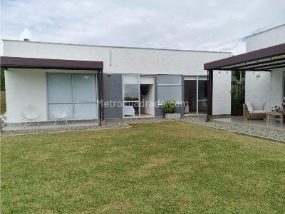 Casa de 3 alcobas en venta en El Caimo, Armenia · foto 5 de 17