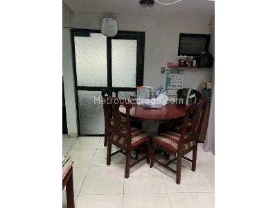 Casa de 4 alcobas en venta en Laureles, Armenia, 210 m² · foto 3 de 9