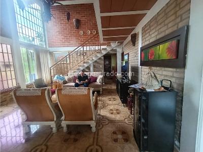 Casa de 5 alcobas en venta en Zona Campestre, Armenia, 280 m² · foto 12 de 20