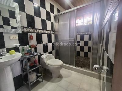 Casa de 5 alcobas en venta en Zona Campestre, Armenia, 280 m² · foto 16 de 20