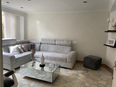 Casa de 3 alcobas en venta en Granada, Armenia, 171 m² · foto 7 de 20