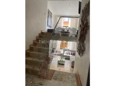 Casa de 3 alcobas en venta en Granada, Armenia, 171 m² · foto 10 de 20