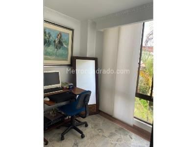 Casa de 3 alcobas en venta en Granada, Armenia, 171 m² · foto 17 de 20