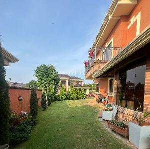 Casa de 5 alcobas en venta en Ruitoque, Floridablanca, 450 m² · foto 3 de 20