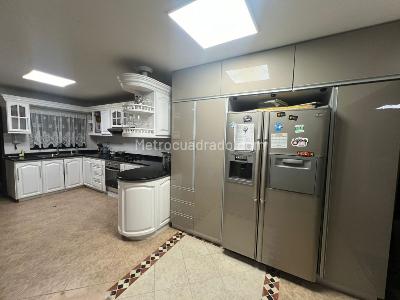 Casa de 5 alcobas en venta en Ruitoque, Floridablanca, 450 m² · foto 5 de 20