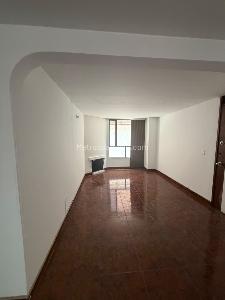 Apartamento de 3 alcobas en arriendo en Los Cedros Oriental, Bogotá, 75 m² · foto 3 de 14
