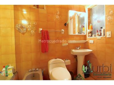 Casa de 5 alcobas en venta en Lisboa, Bogotá, 400 m² · foto 10 de 17