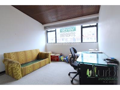 Casa de 5 alcobas en venta en Lisboa, Bogotá, 400 m² · foto 15 de 17
