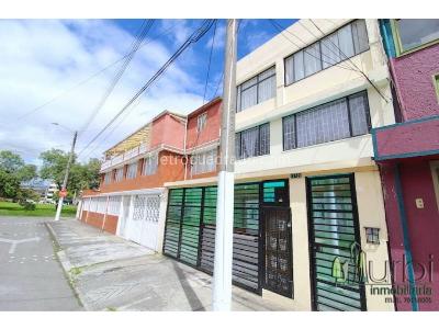 Casa de 5 alcobas en venta en Calaveras, Bogotá, 480 m² · foto 2 de 20