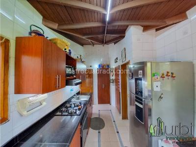 Casa de 4 alcobas en venta en Cajica, Cajicá, 300 m² · foto 2 de 20