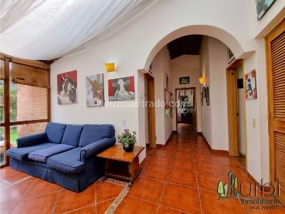 Casa de 4 alcobas en venta en Cajica, Cajicá, 300 m² · foto 9 de 20