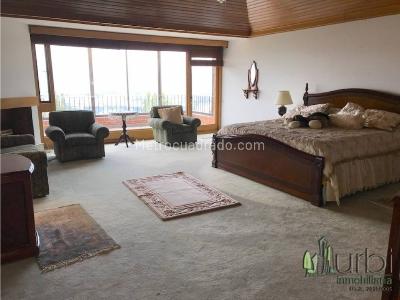 Casa de 4 alcobas en venta en Chia, Chía, 1000 m² · foto 17 de 19