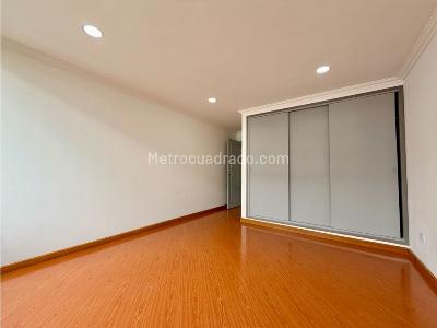 Apartamento en venta en Pontevedra, Bogotá · foto 8 de 17
