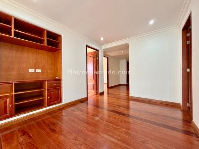 Apartamento de 4 alcobas en arriendo en Bosques Del Marques, Bogotá, 317 m² · foto 4 de 20