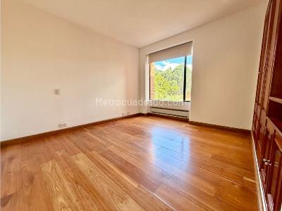 Apartamento de 4 alcobas en arriendo en Bosques Del Marques, Bogotá, 317 m² · foto 8 de 20