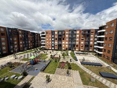 Apartamento de 3 alcobas en venta en Milla De Oro (Al Lado Del C C Fontanar), Cajicá, 114 m² · foto 9 de 19