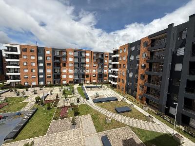 Apartamento de 3 alcobas en venta en Milla De Oro (Al Lado Del C C Fontanar), Cajicá, 114 m² · foto 1 de 19