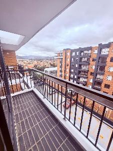 Apartamento de 3 alcobas en venta en Milla De Oro (Al Lado Del C C Fontanar), Cajicá, 71 m² · foto 2 de 16
