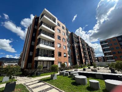Apartamento de 3 alcobas en venta en Milla De Oro (Al Lado Del C C Fontanar), Cajicá, 114 m² · foto 2 de 20