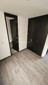 Apartamento de 2 alcobas en venta en Se Reciben Permutas De Menos Valor, Cajicá, 79 m² · foto 8 de 18