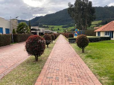 Casa de 3 alcobas en arriendo en Casa De 1 Piso (Via Cajica Tabio) El Molino Manas, Cajicá, 230 m² · foto 4 de 16