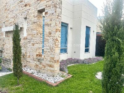 Casa de 3 alcobas en arriendo en Casa De 1 Piso (Via Cajica Tabio) El Molino Manas, Cajicá, 230 m² · foto 8 de 16