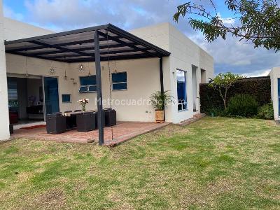 Casa de 3 alcobas en arriendo en Casa De 1 Piso (Via Cajica Tabio) El Molino Manas, Cajicá, 230 m² · foto 5 de 16